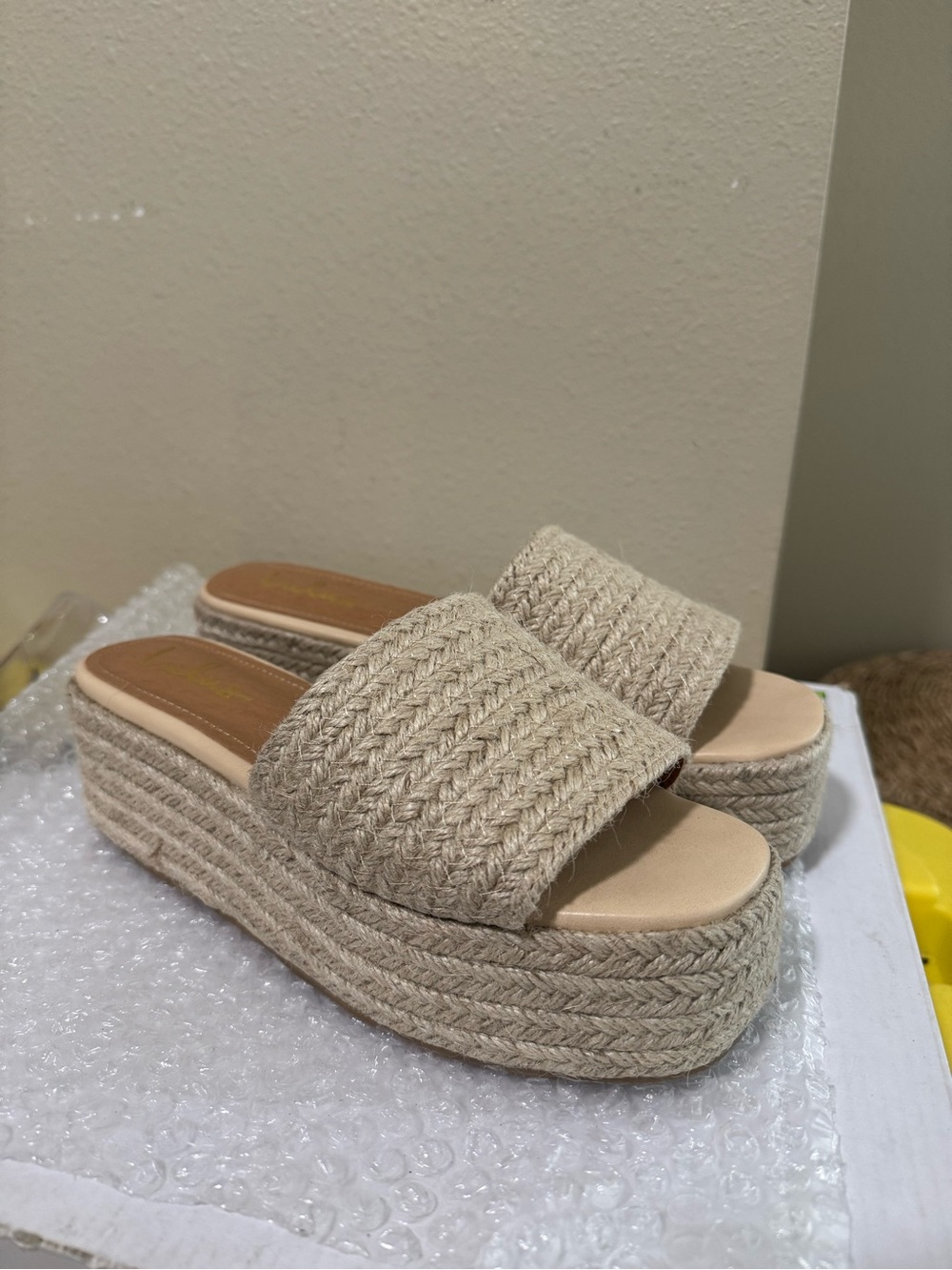 Lulu's Beige Woven Platform Slide Sandals
